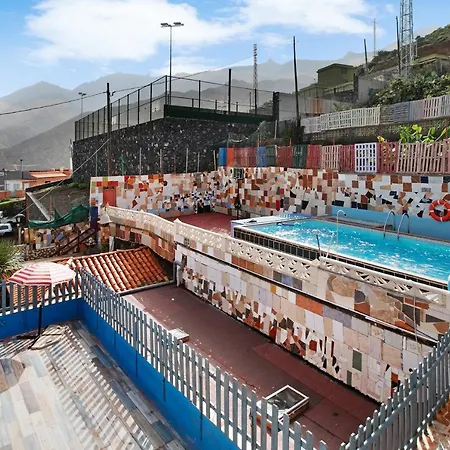 Casa Rural El Arbol Hotel *