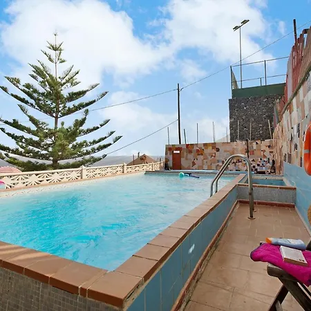 Casa Rural El Arbol ホテル Almáciga