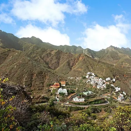 Casa Rural El Arbol ホテル Almáciga